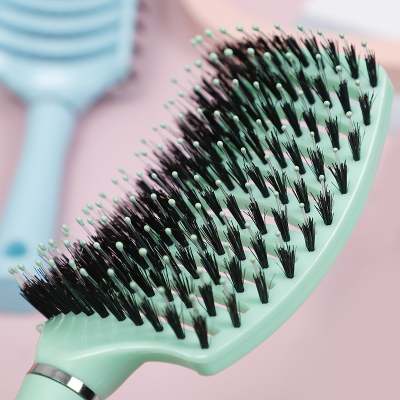 Mane Tame Hairbrush